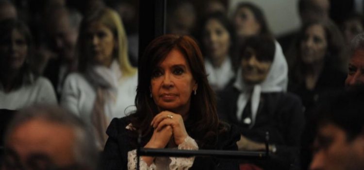 Vialidad: Cristina pidió no estar presente en la audiencia del próximo lunes